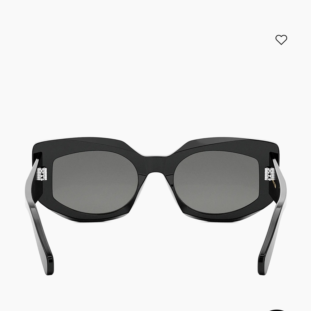 CELINE

Bold Three Dots 54MM Butterfly Sunglasses

$480MSRP - Picture 5 of 9